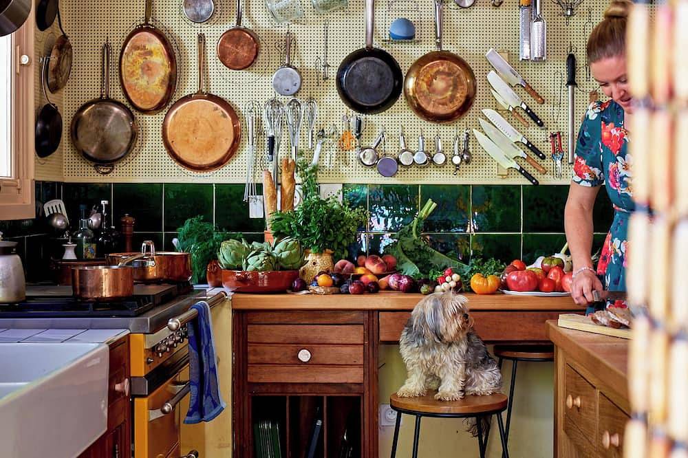 Luxury Vacation Rental | Idyllic Countryside Escape in Provence in Châteauneuf-Grasse, Cannes region
