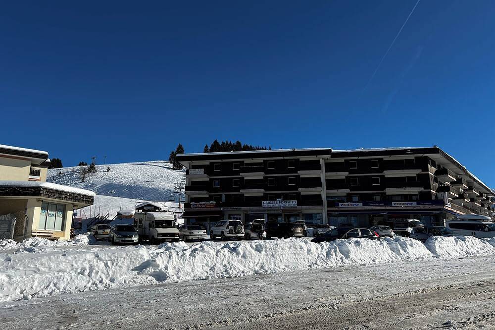 Entire apartment, Studio au Pieds des Pistes in Le Collet d'Allevard, Allevard