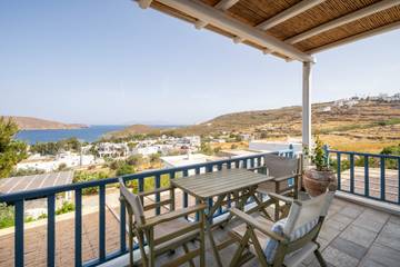 Gîte pour 4 personnes, avec balcon dans Sérifos