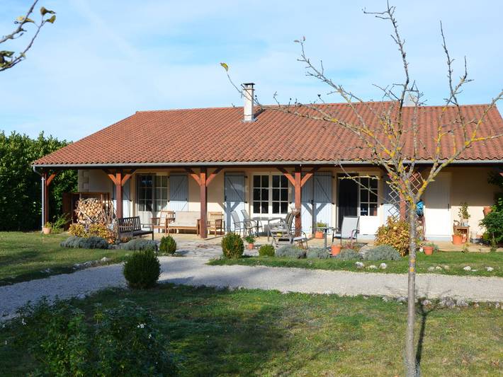 Maison de vacances pour 6 personnes, avec Terrasse ainsi que Jardin et Piscine