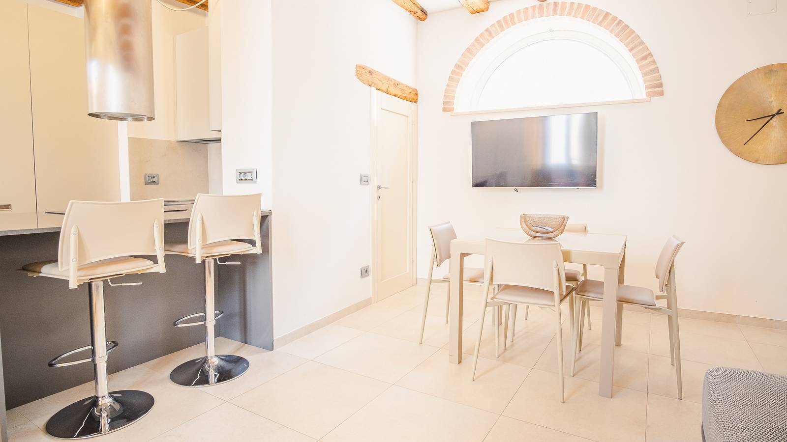 Geheel appartement, Vakantieappartement voor 4 personen in Centro Storico di Verona, Verona