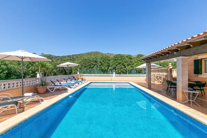Villa Bonavista mit Bergblick, privatem Pool, WLAN, Terrasse und Garten in Capdepera, Mallorca Osten