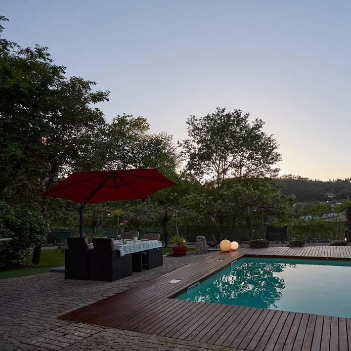 Casa de vacaciones para 6 personas, con jardín y balcón además de piscina y jacuzzi - 1