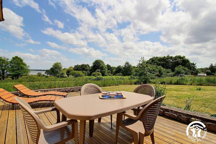 Gîte pour 4 personnes, avec Terrasse et Jardin à Sainte-Hélène (France)