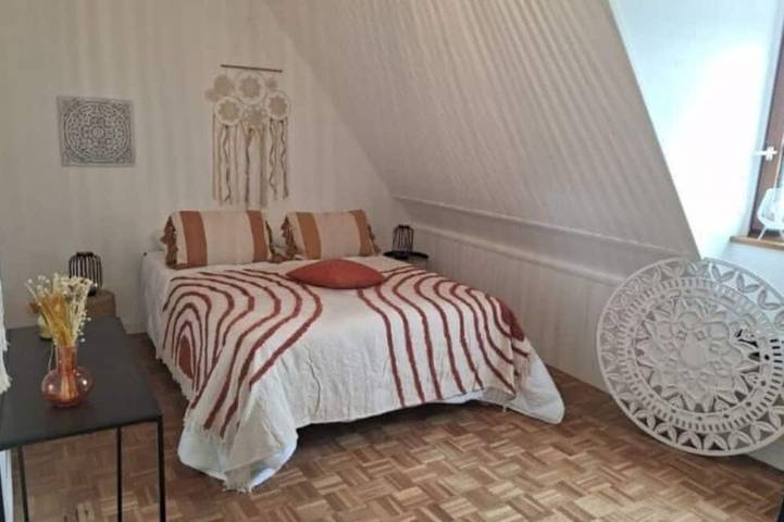 Location de vacances pour 15 personnes, avec jardin et balcon, animaux acceptés à Goustranville - 4