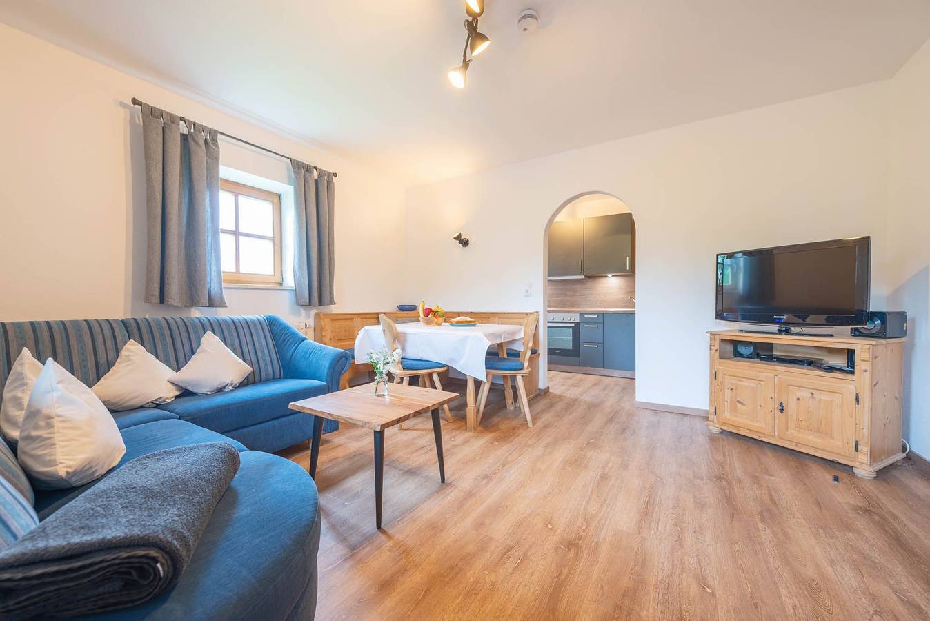 Ganze Ferienwohnung, Exklusive Ferienwohnung in Breitenberg mit Grill, Terrasse und Garten in Breitenberg, Ostbayern