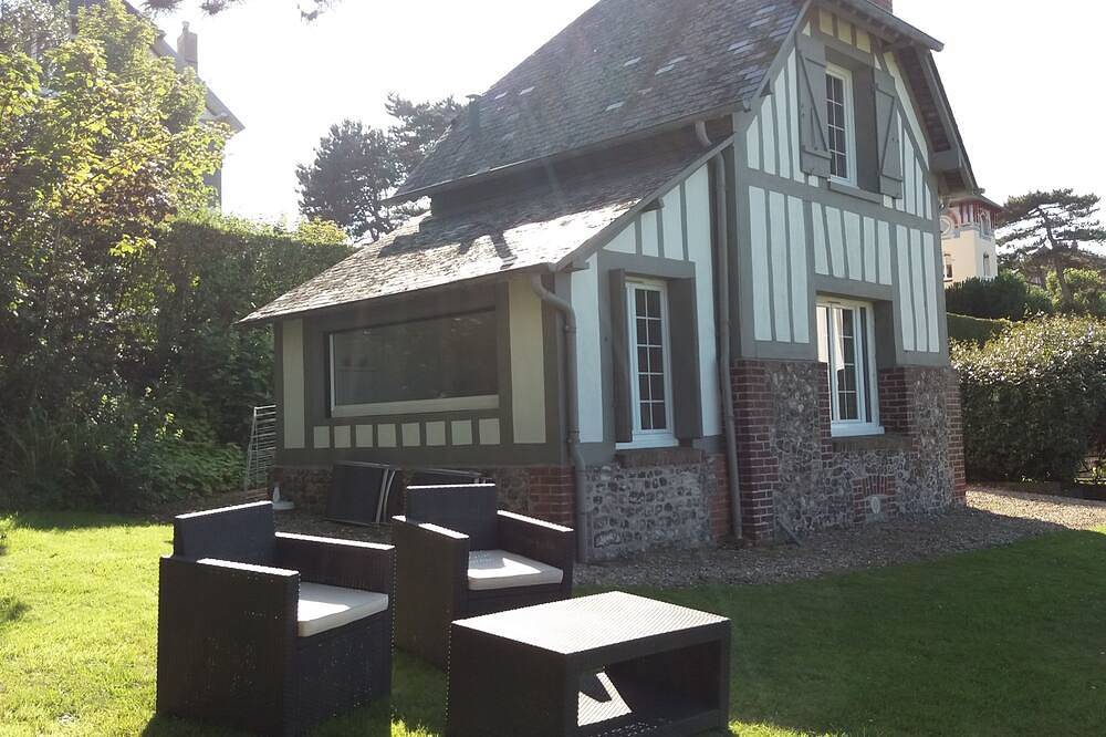 Casa de encanto en un jardin paisajístico, vista sobre el mar in Quiberville, Región de Dieppe