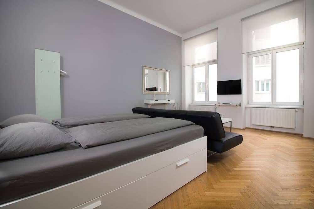Apartamento inteiro, Recém-renovado uma curta distância Apartment-3 min para centro histórico da cidade in Viena, Floresta de Viena