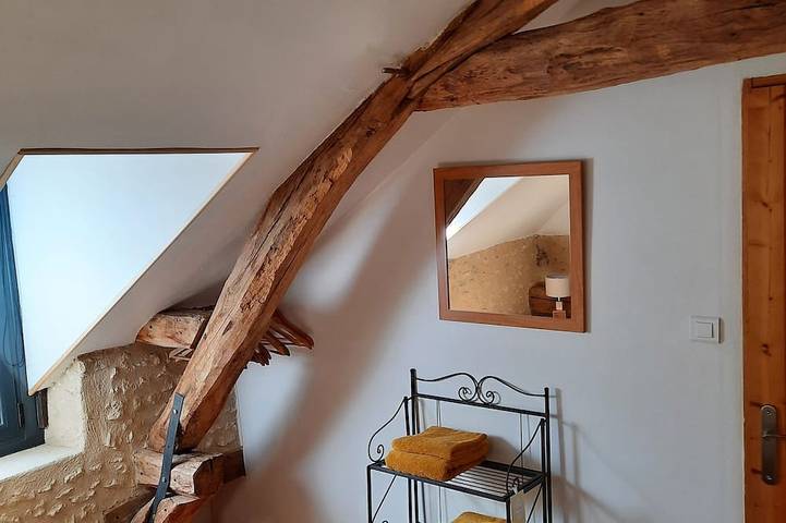 Location de vacances pour 8 personnes, avec jardin ainsi que piscine et terrasse à Cendrieux - 4