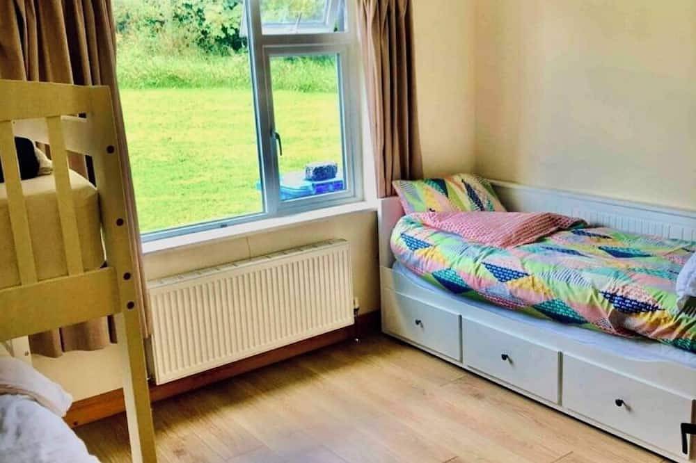 Family friendly Greencastle home in a safe gated compound close to beaches in Inishowen, County Donegal
