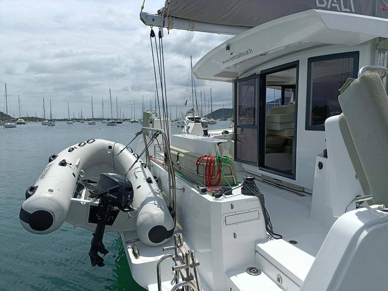 Bateau pour 8 personnes in Martinique