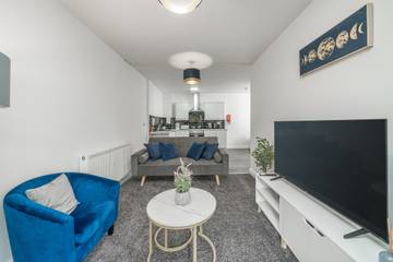 Holiday Apartment for 7 People in Newham, London, Photo 1