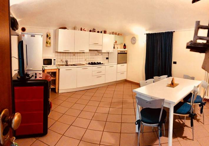 Gîte pour 4 personnes, avec balcon dans Nus