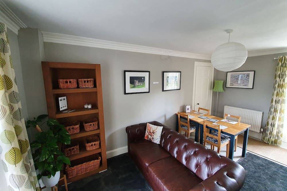 Bed And Breakfast for 4 People in West Lothian, Scotland