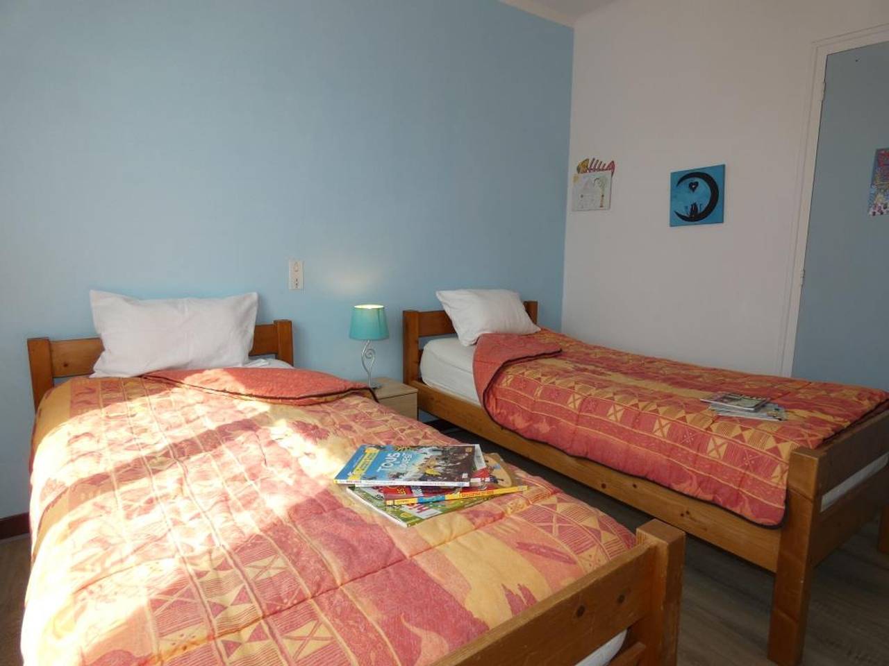 Apartamento entero, Apartamento en el centro, cerca de la playa, mascotas permitidas, hasta 6 personas in Notre-Dame-de-Monts, Vandea