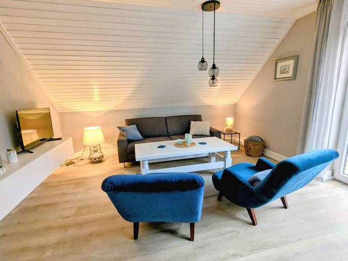 Ganze Wohnung, Ferienwohnung Meeresbrise Norddeich: Komfortabler Rückzugsort nahe Sandstrand in Strand Norddeich, Norddeich