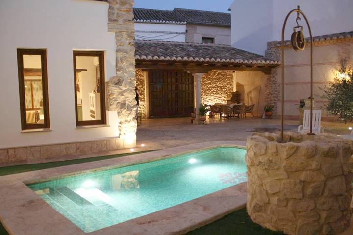 Apartamento para 3 personas, con Terraza y Jardín además de Piscina y Vistas en Almagro