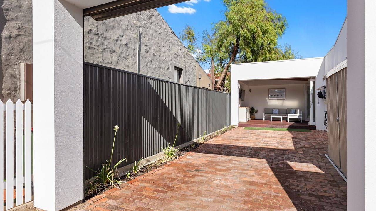 Entire holiday apartment, Ferienwohnung für 8 Personen (2 m²) in North Adelaide in North Adelaide, Adelaide