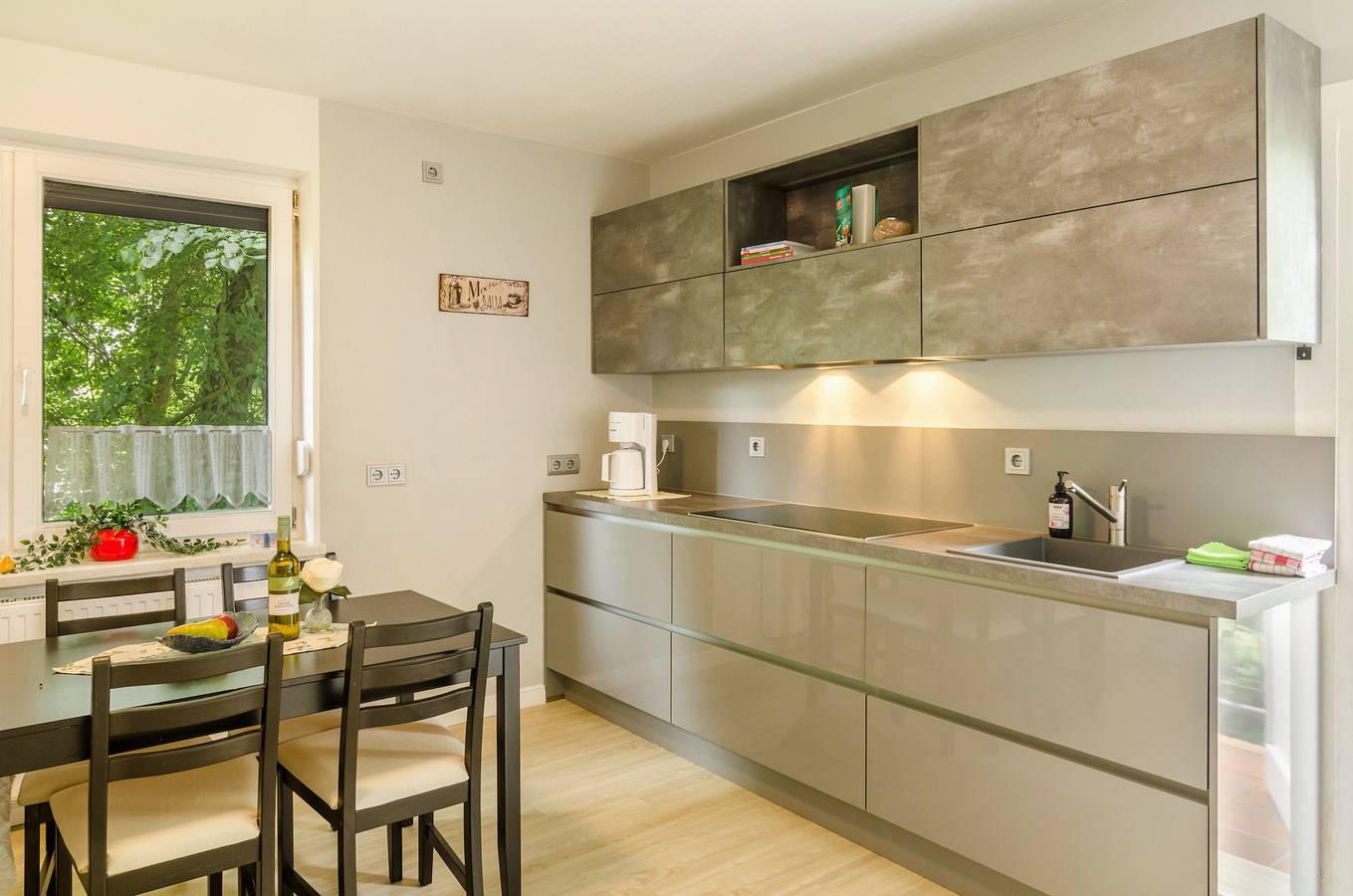 Ganze Wohnung, Ferienwohnung 'Fewo2 Seelter Uutkiek Saterland' mit privater Terrasse, Gemeinschaftsgarten und Wlan in Saterland, Nordseeküste