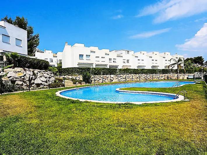 Casa rural para 6 personas, con jardín y piscina en Salou - 4