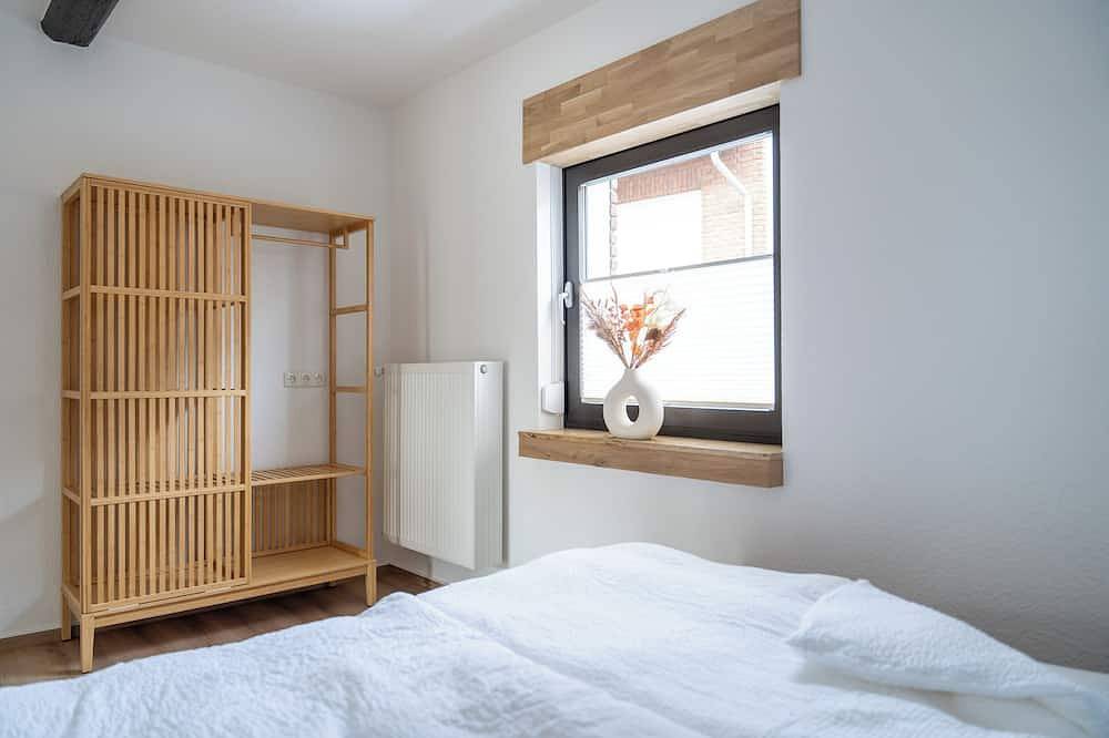 Ganze Wohnung, Familienfreundliche, neue & moderne Ferienwohnung nahe Phantasialand & Köln in Weilerswist, Rheinland