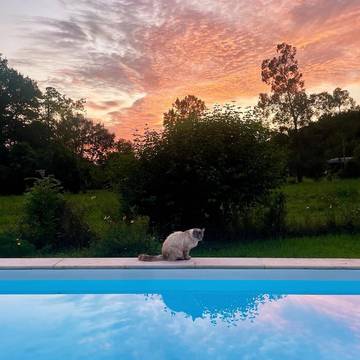 Cottage pour 8 personnes, avec jardin ainsi que piscine et vue à Espoey