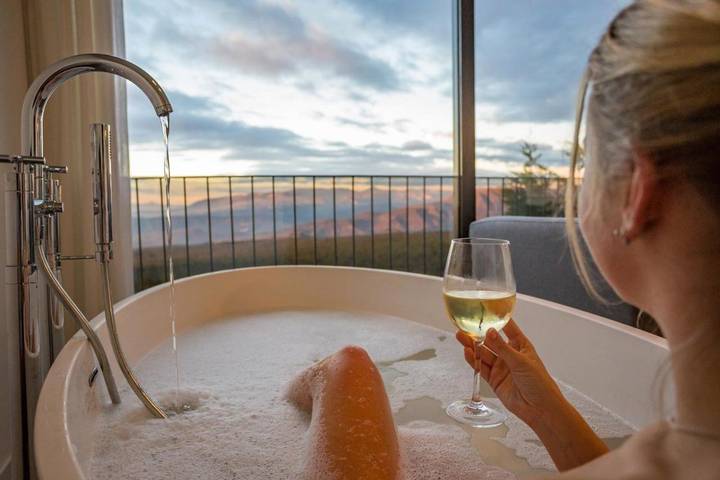 Hôtel pour 2 personnes, avec vue ainsi que jardin et piscine, animaux acceptés à La Zubia