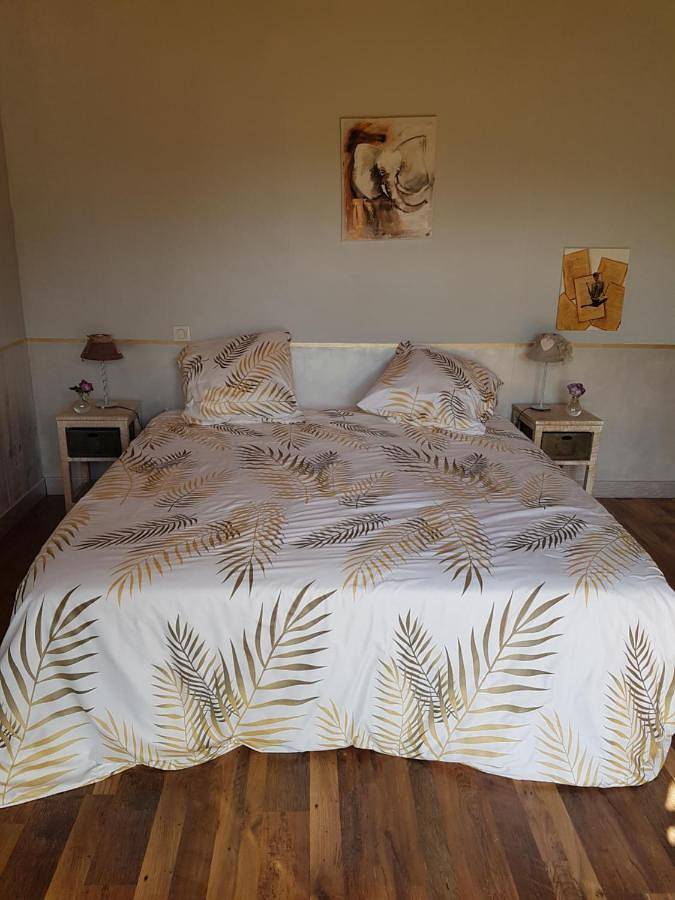 Chambre d’hôte pour 2 personnes, avec jardin à Cudos