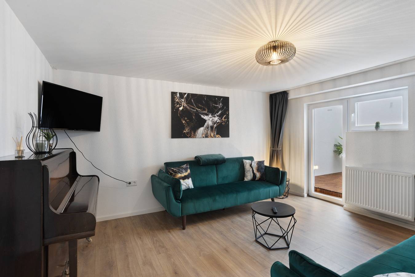 Ganze Wohnung, Ferienwohnung 'Kerbe' mit Bergblick, Terrasse und Wi-Fi in Willingen, die Mittelgebirge
