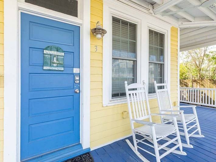 Vacation rental for 4 people, with balcony, with pets in Tybee Island