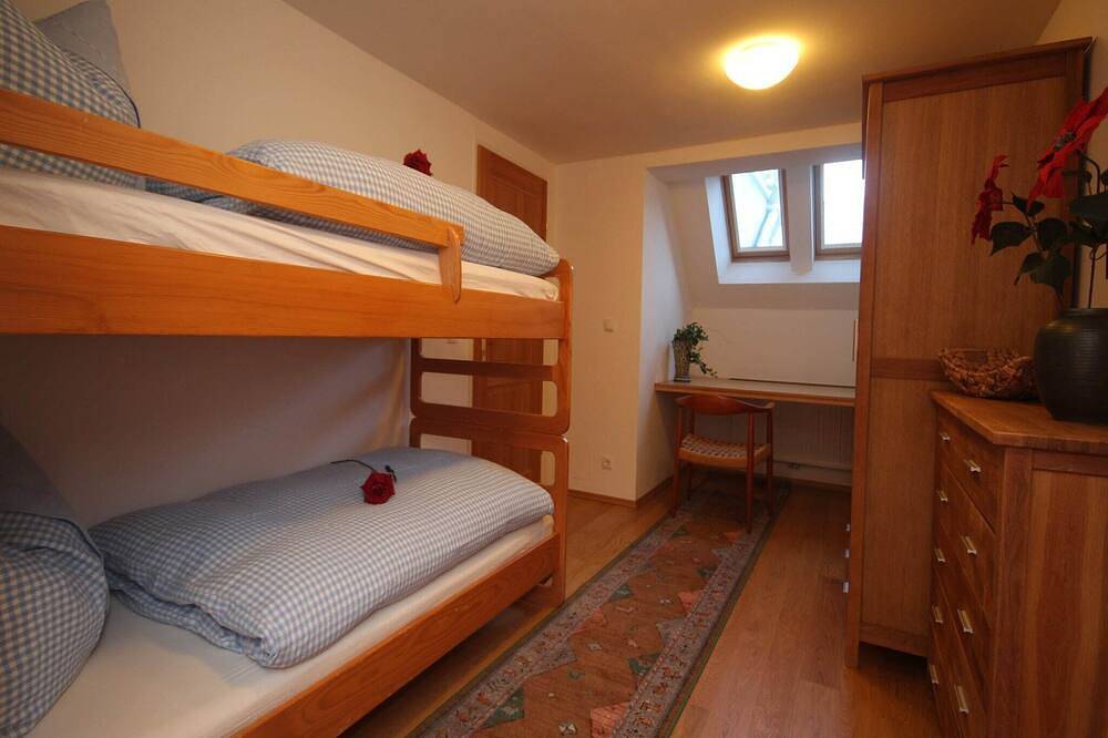 Entire apartment, Apartment in Kitzbuhel near Ski Slopes in Kitzbühel, Kitzbuehl alps