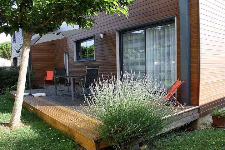 Gîte pour 6 personnes, avec jardin et terrasse à Puymoyen