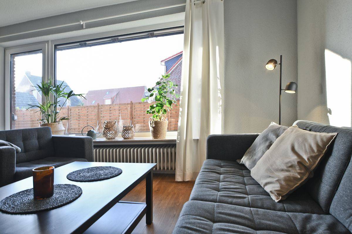 Ganze Wohnung, Domizil Bant: Komfortables Ferienhaus mit Terrasse und Garten in Norddeich in Strand Norddeich, Norddeich
