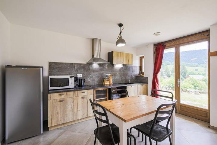 Gîte pour 4 personnes, avec jardin ainsi que terrasse et vue à Le Sappey-en-Chartreuse - 4