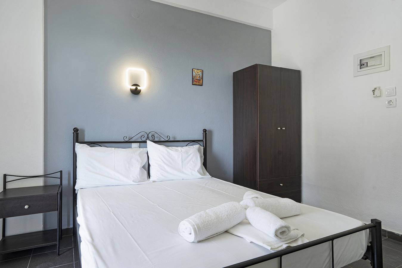 Ganzes Studio, Studio-Apartment 'Iguana 7' mit Gemeinschaftspool, Wlan und Klimaanlage in Preveza Regionalbezirk