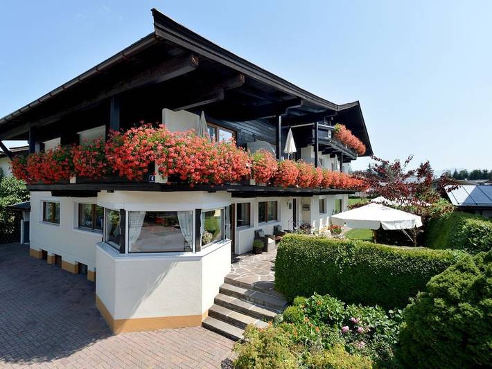 Ferienhaus für 5 Personen, mit Balkon und Sauna in Sankt Johann in Tirol