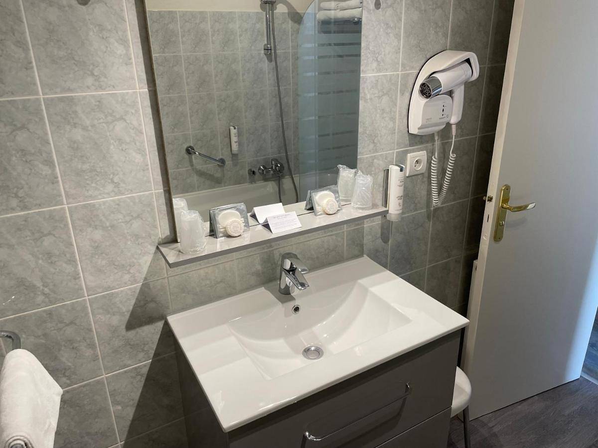 Ganze Wohnung, Apartment with Balcony in Chinon, Loire-Tal