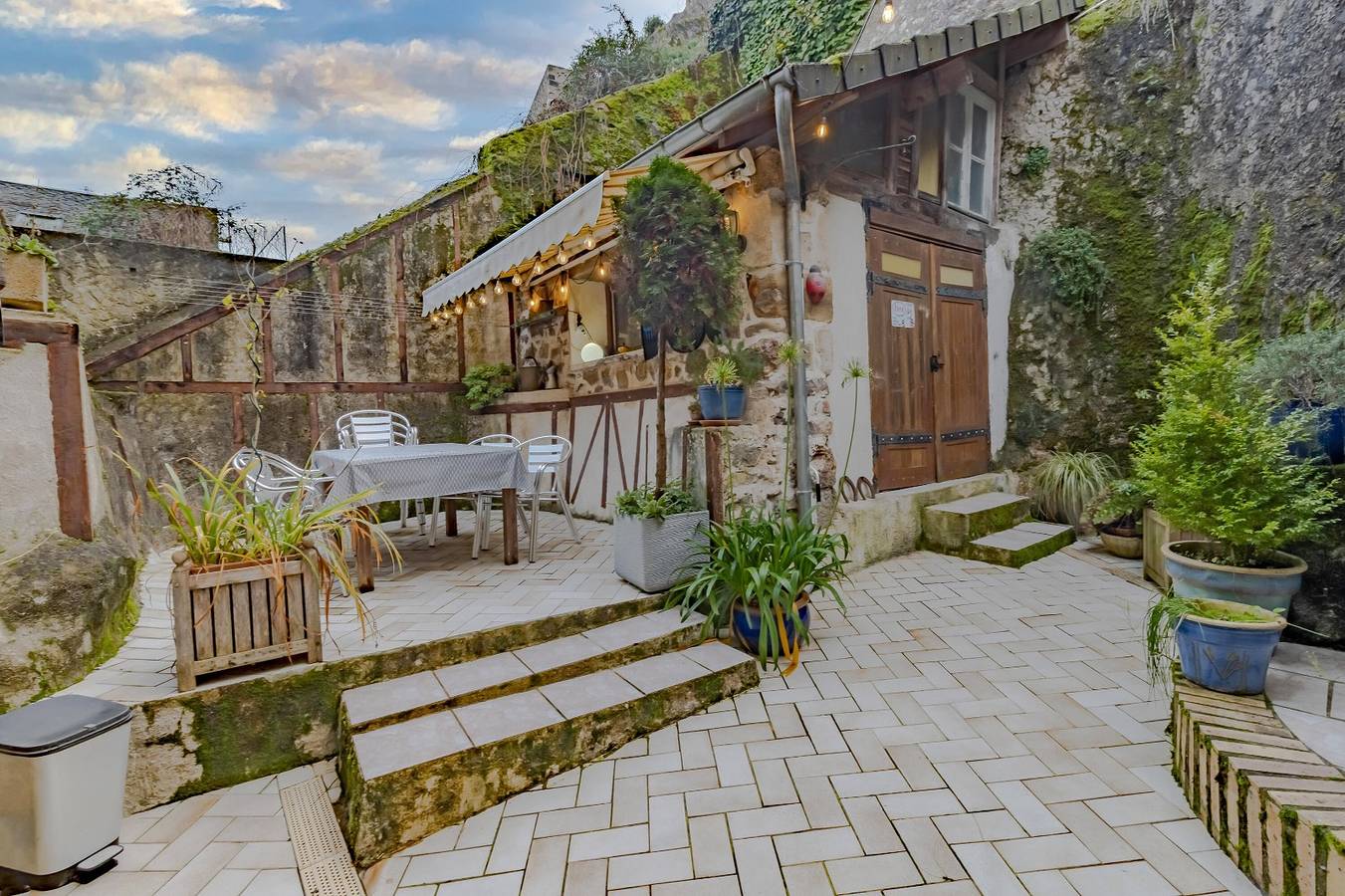 Casa de vacaciones 'Maison Dans Le Centre Historique' con terraza privada y Wi-Fi in Terrasson-Lavilledieu, Périgord Noir