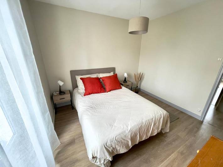 Location de vacances pour 6 personnes, avec jardin ainsi que terrasse et jacuzzi à Nogent-le-Rotrou - 2