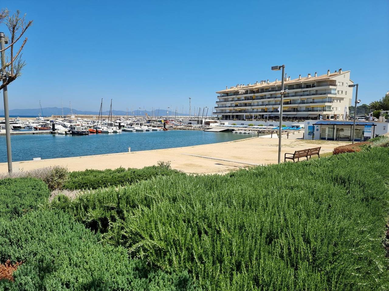 Studio entier, Studio à 200m de la plage de Riells, idéal pour couples in L'Escala, Haut-Ampurdan