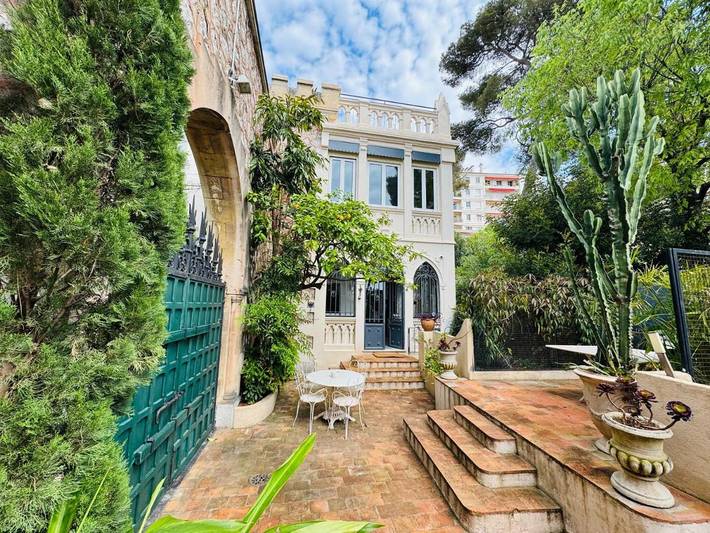 Villa für 5 Personen, mit Terrasse und Ausblick, mit Haustier in Nizza