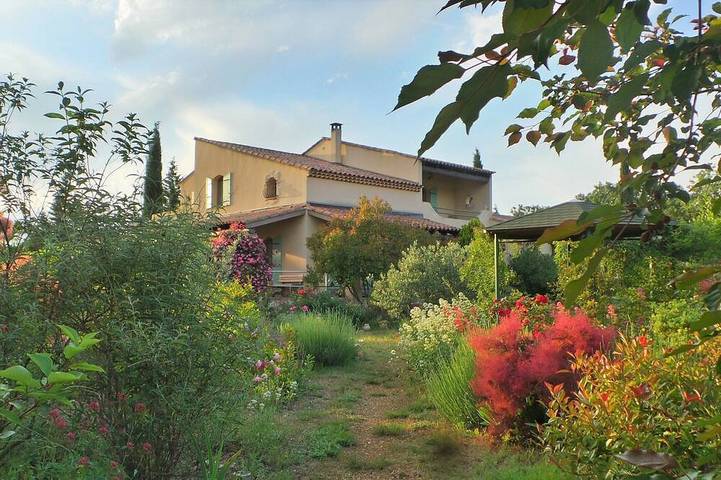 Provence / Luberon - Villa independiente con piscina y jacuzzi (8 pers.) in Saint-Saturnin-lès-Apt, Parque natural regional del Luberon