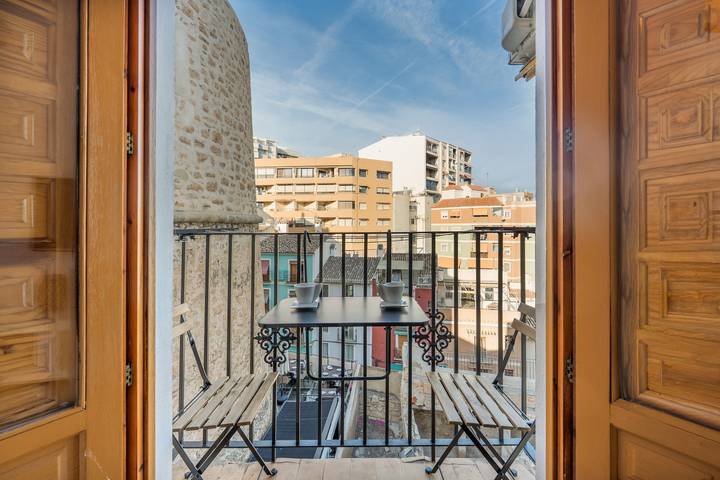 Appartamento intero, Appartamento 'Mar y Muralla' con vista mare, Wi-Fi e aria condizionata in La Vila Joiosa, Costa Blanca