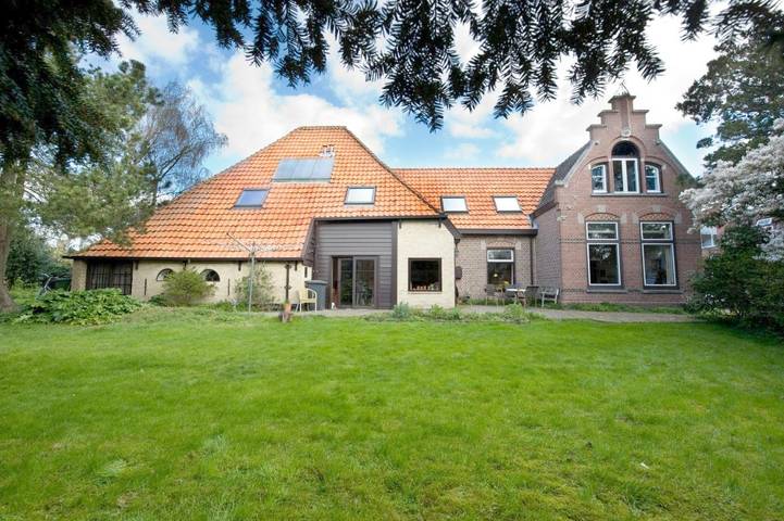 Pension voor 6 personen, with uitzicht and sauna as well as tuin in Den Burg