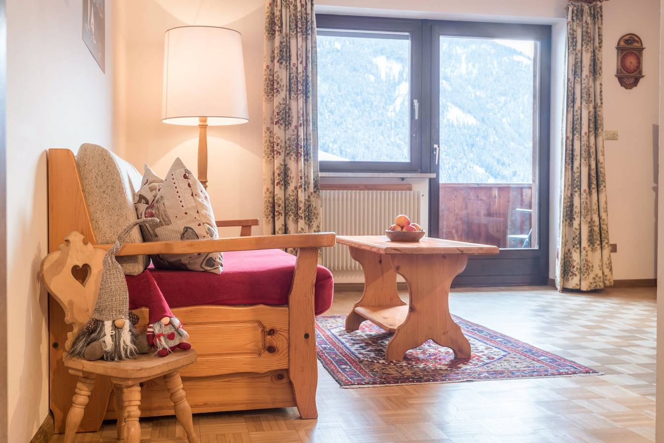 Entire apartment, Apartment "Casa Rustica Seceda" Near the Ski Lift with Mountain View, Wi-Fi, Balcony & Garden in Ortisei, Dolomiti Superski