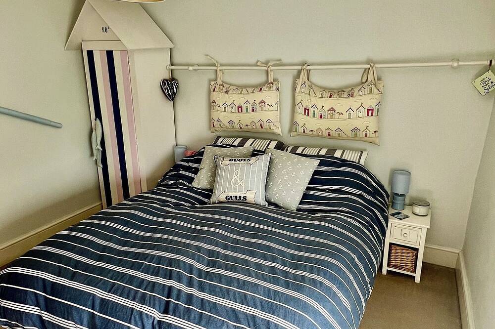 Cosy character cottage near city and coast in Chichester, West Sussex