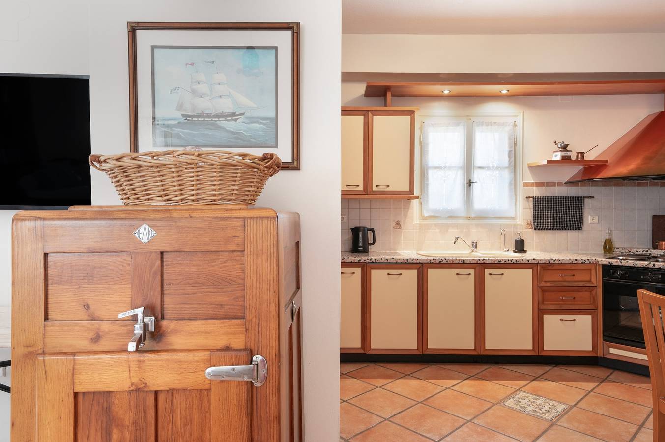 Holiday Home 'Sunset Retreat Marie' with Sea View, Wi-Fi and Air Conditioning in Poseidonia, Syros