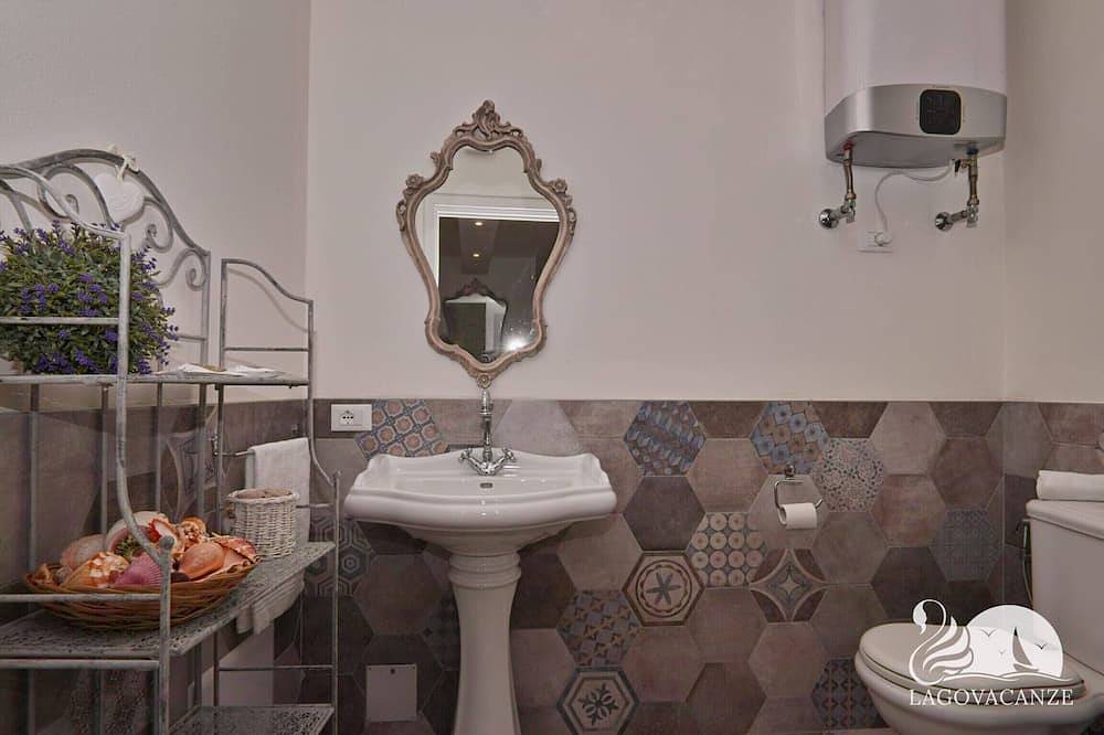 Romantic Benaco Salò in Salò, Gardasee-Berge