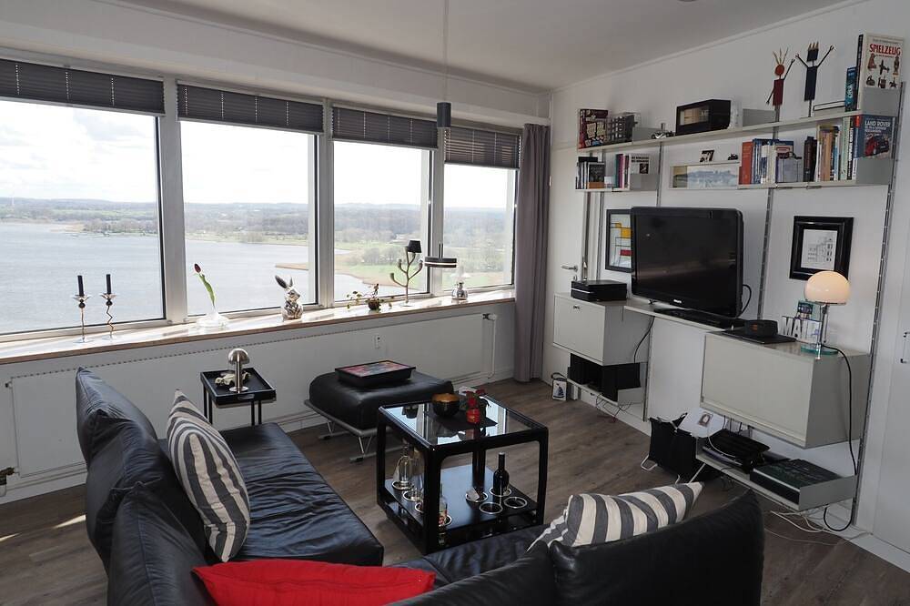 Ganze Wohnung, Schleiverliebt im Wikingturm 21.5 - 21. Stock, Aufzug, Tiefgaragen-Stellplatz in Schleswig, Schleswig & Umgebung