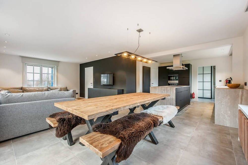 Geheel appartement, Villa Amelie -- Modern villa @ the beach w. garden in Oostduinkerke, Koksijde